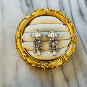 Art Deco‎ Earrings Clear Crystal Rhinestone Dangle Drop Vintage Clip On Jewelry